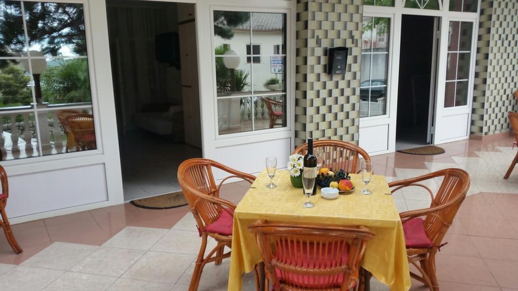 Apartmani Royal Zganec Crikvenica Zewnętrze zdjęcie