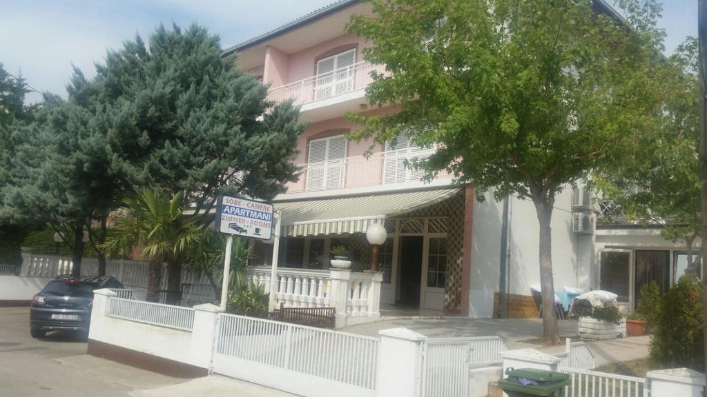 Apartmani Royal Zganec Crikvenica Zewnętrze zdjęcie
