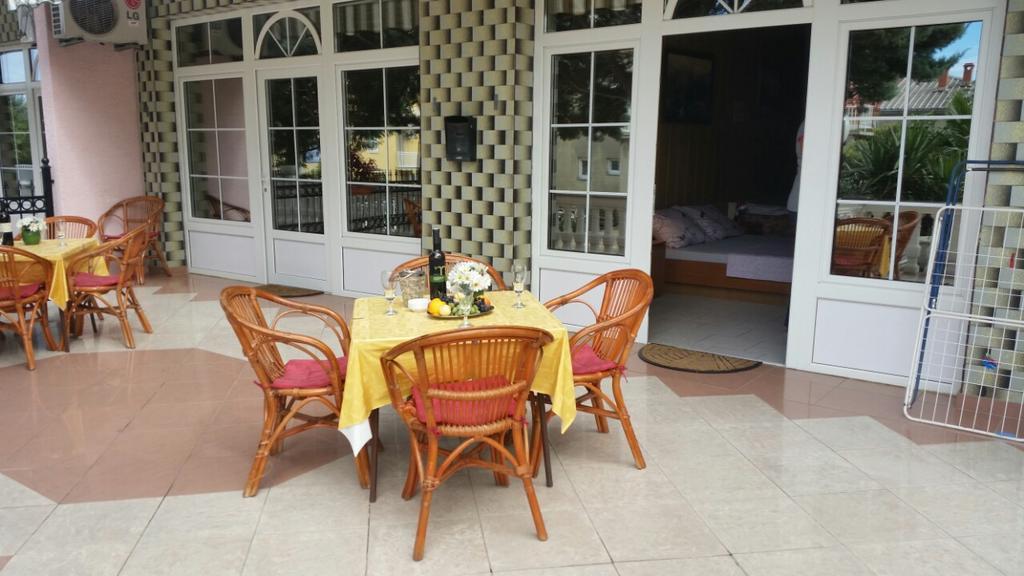 Apartmani Royal Zganec Crikvenica Zewnętrze zdjęcie